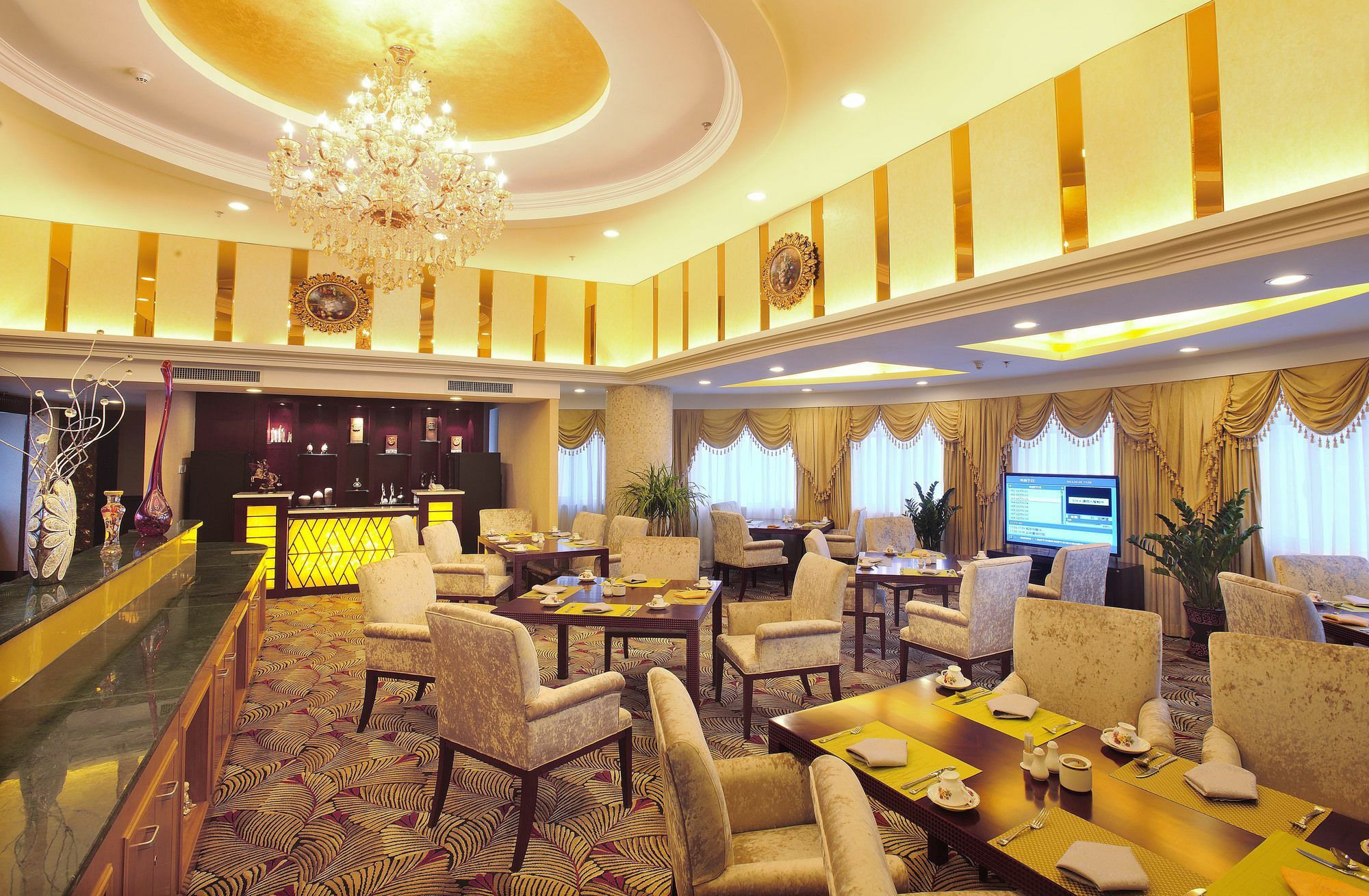 Urumqi Mingyuan New Times Hotel Екстериор снимка